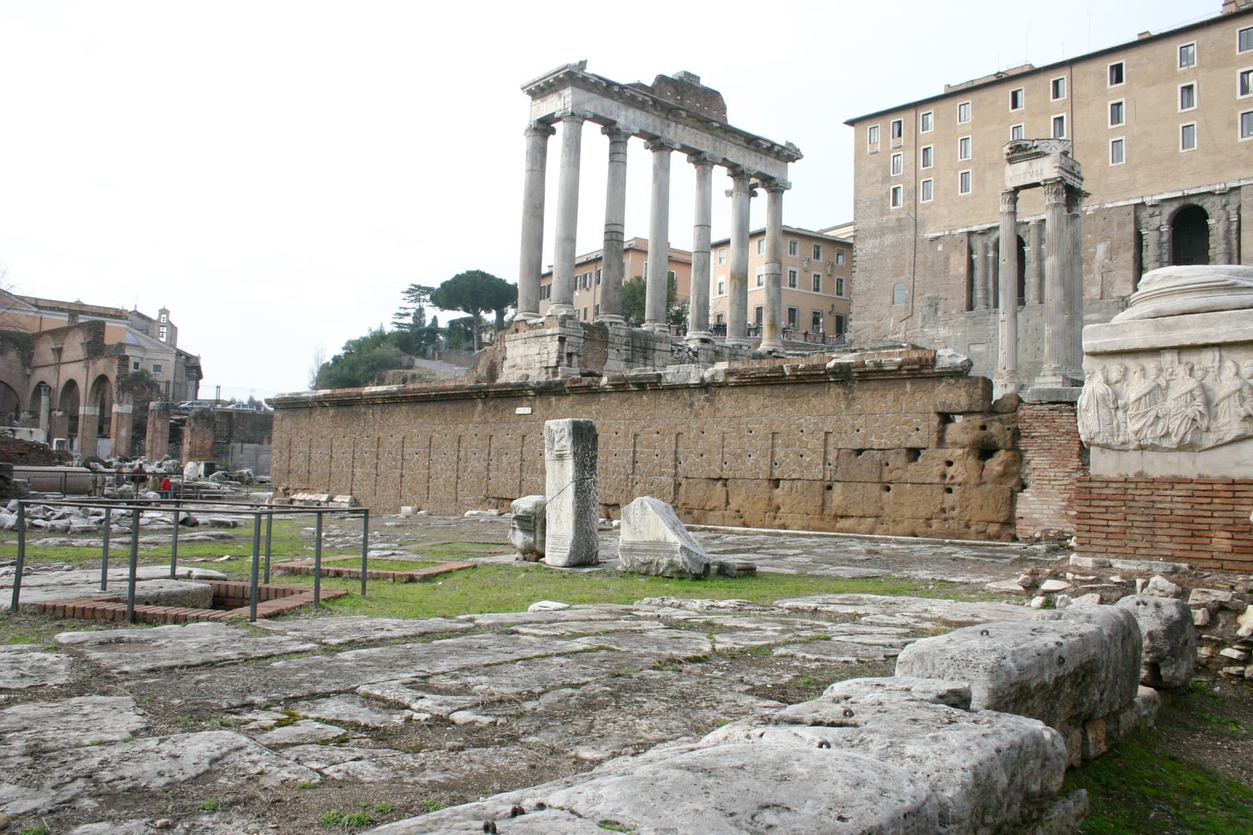 Speakers' Platform — Rostra