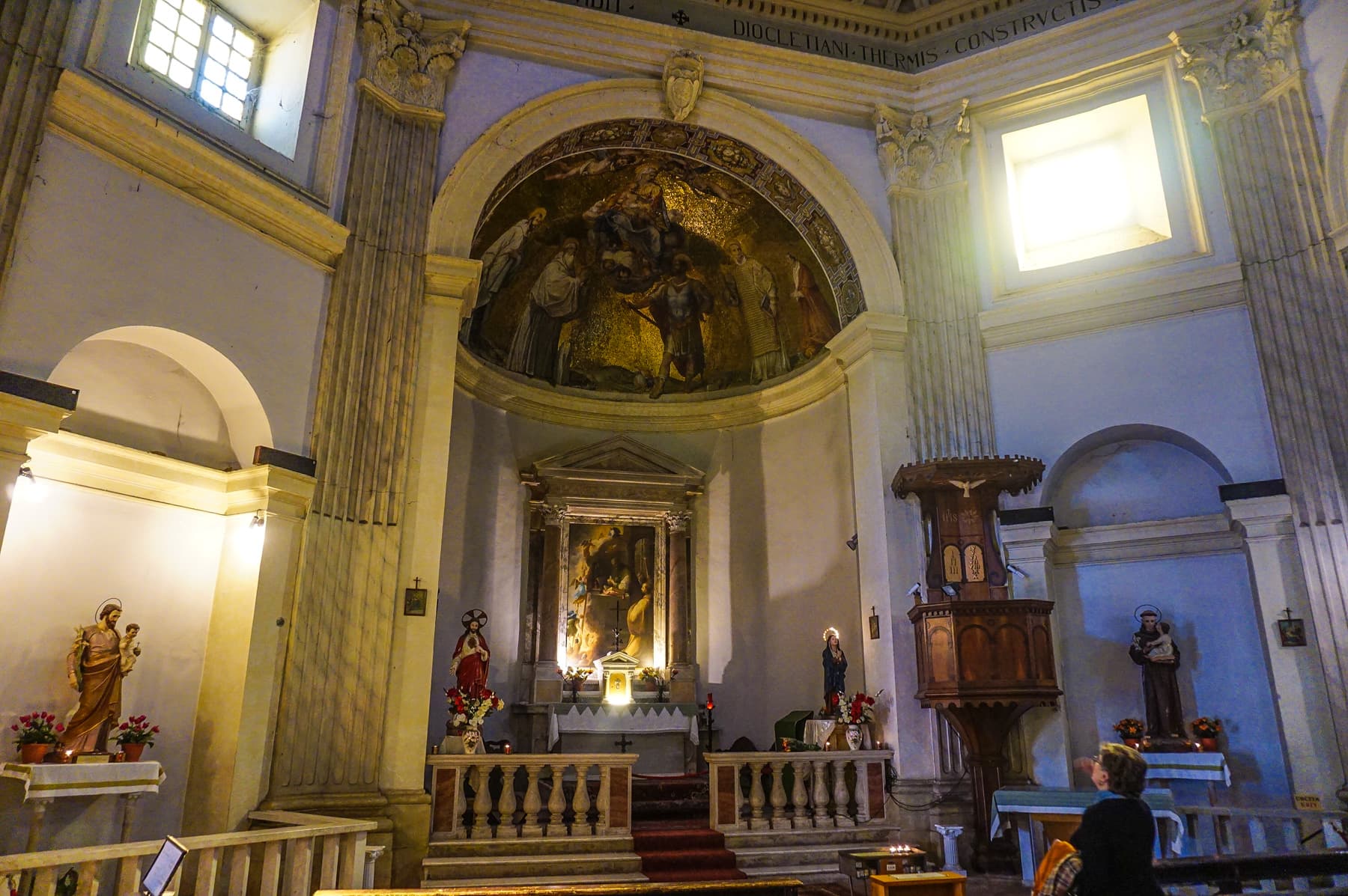 Santa Maria Scala Coeli Interior